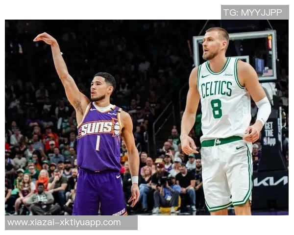 布克半场状态低迷仅得6分依赖队友发挥助力球队表现